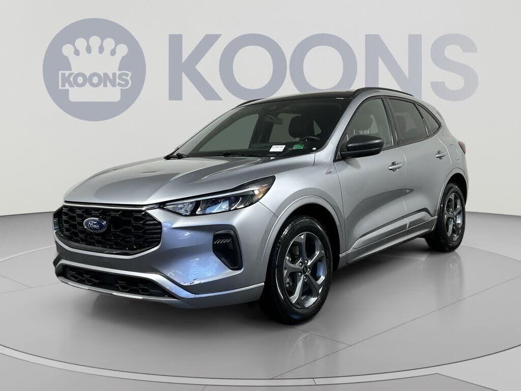 2023 Ford Escape ST-Line — photo 1 of 1