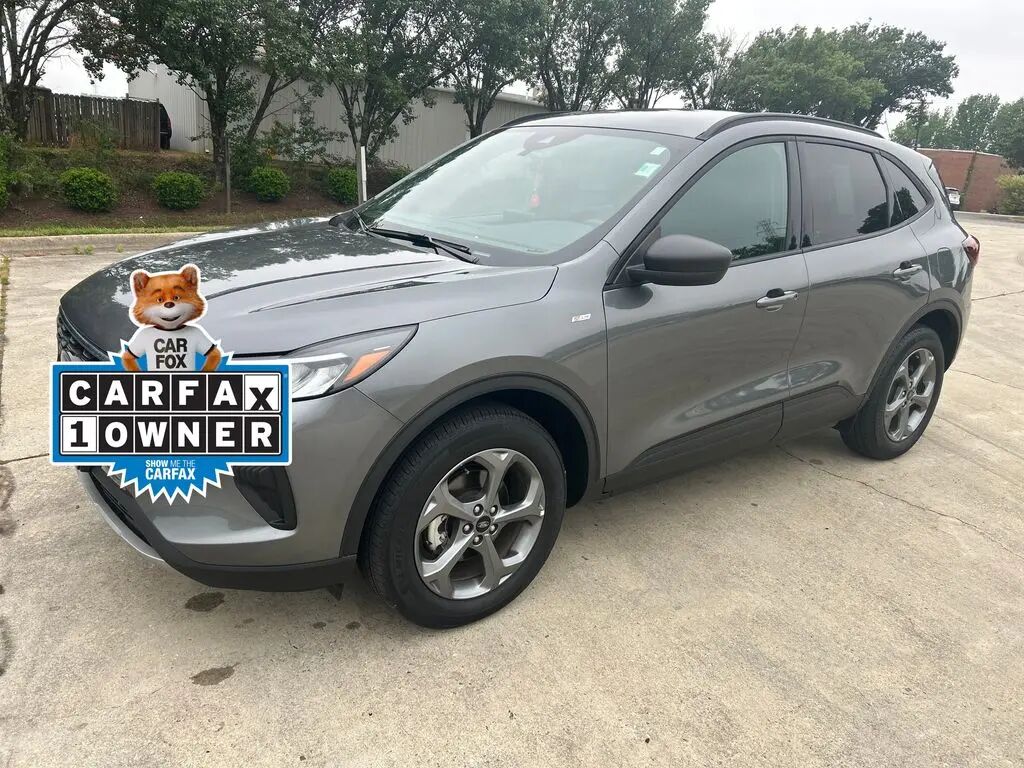 2025 Ford Escape ST-Line — photo 1 of 15