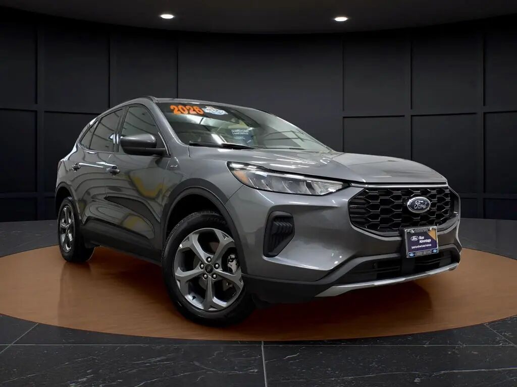 2026 Ford Escape ST-Line — photo 1 of 13