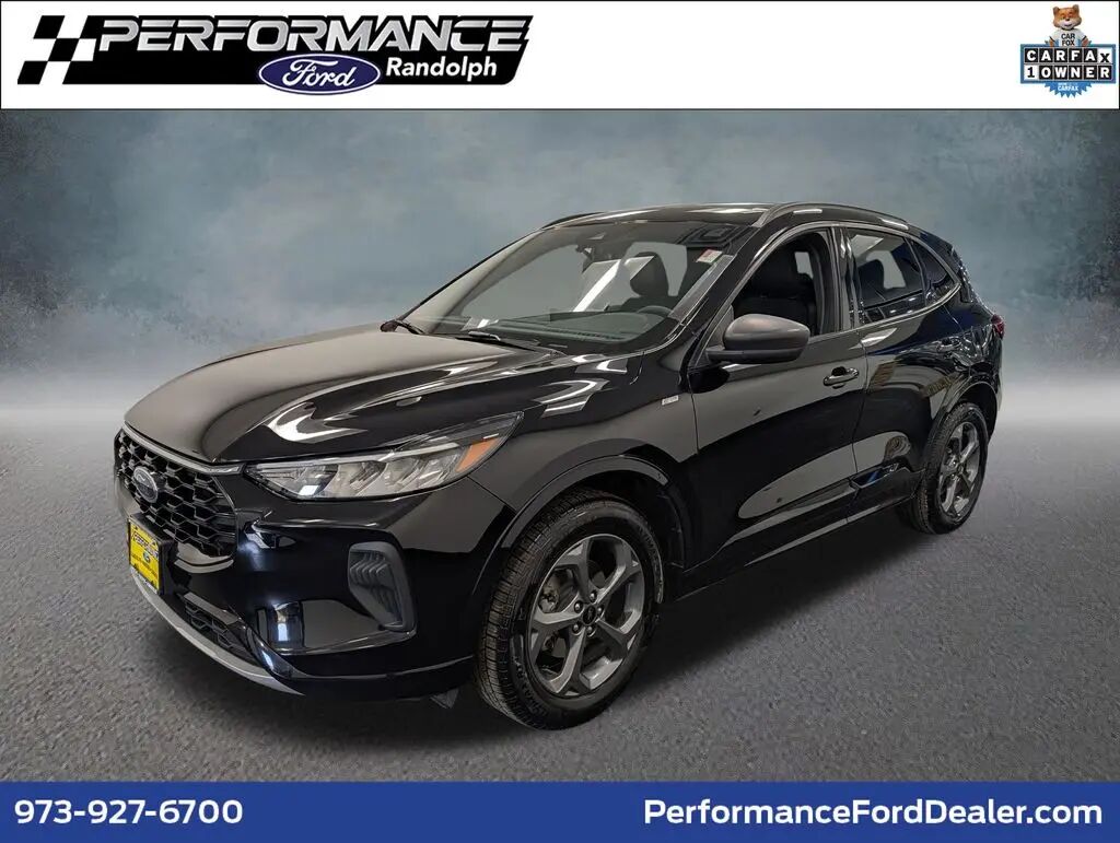 2023 Ford Escape ST-Line — photo 1 of 13