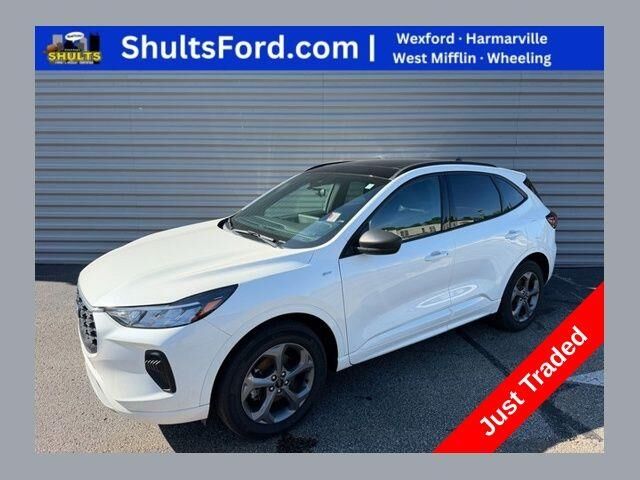 2024 Ford Escape ST-Line — photo 1 of 13