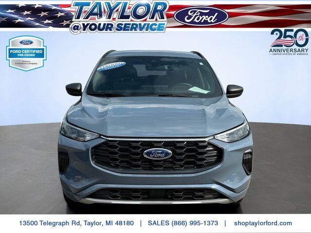 2024 Ford Escape ST-Line — photo 1 of 11