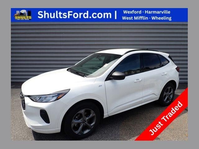 2024 Ford Escape ST-Line — photo 1 of 12