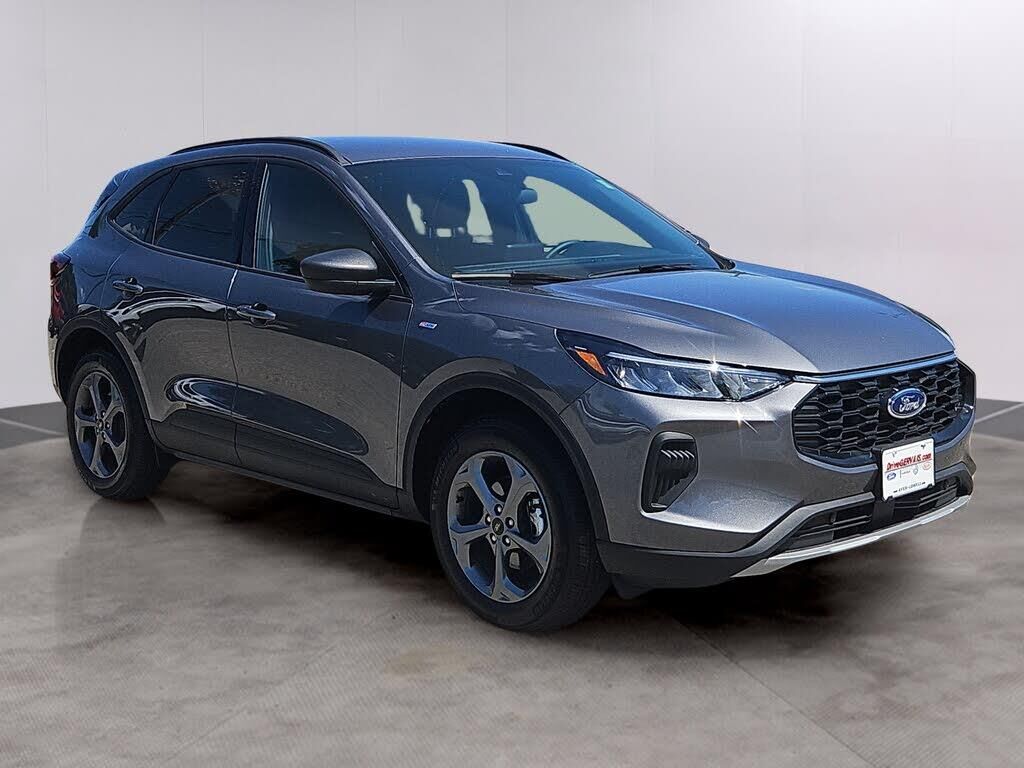 2025 Ford Escape ST-Line — photo 1 of 1