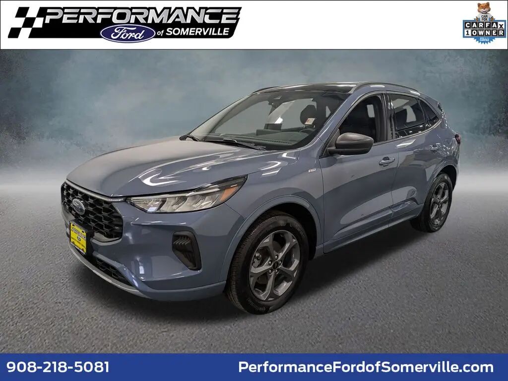2023 Ford Escape ST-Line — photo 1 of 13