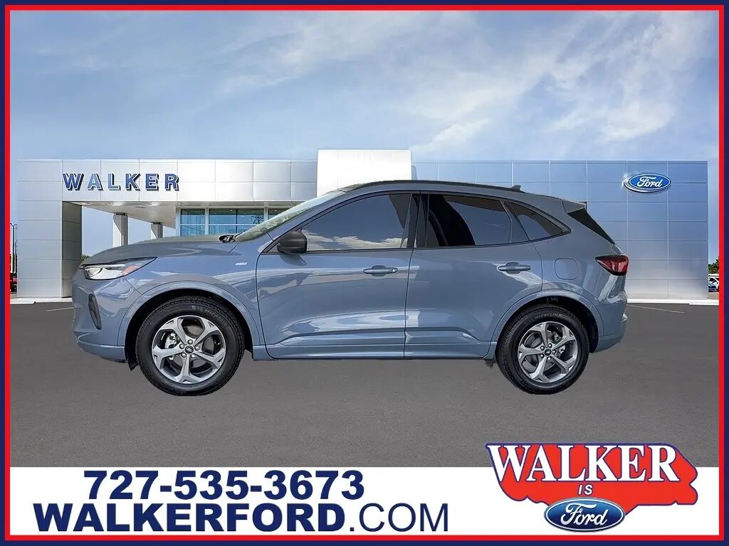 2023 Ford Escape ST-Line — photo 1 of 13