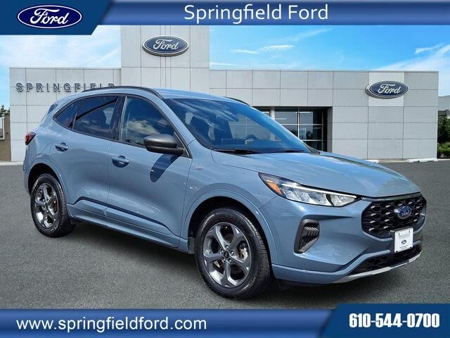 2023 Ford Escape ST-Line — photo 1 of 13