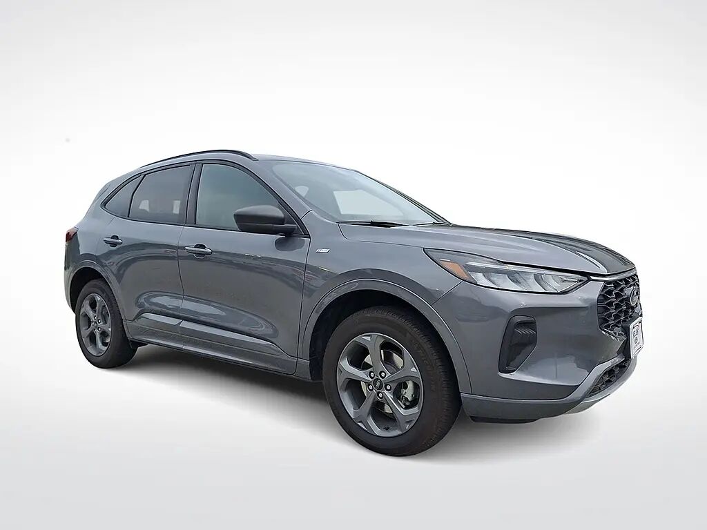 2024 Ford Escape ST-Line — photo 1 of 13