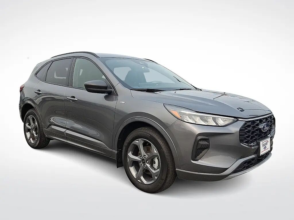 2024 Ford Escape ST-Line — photo 1 of 13