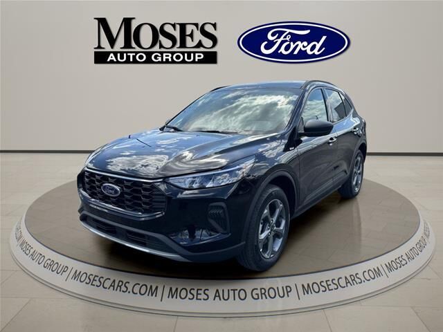 2026 Ford Escape ST-Line — photo 1 of 13