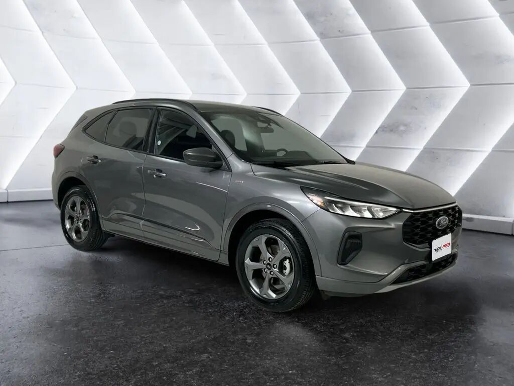 2024 Ford Escape ST-Line — photo 1 of 13