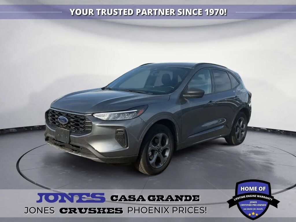 2024 Ford Escape ST-Line — photo 1 of 13