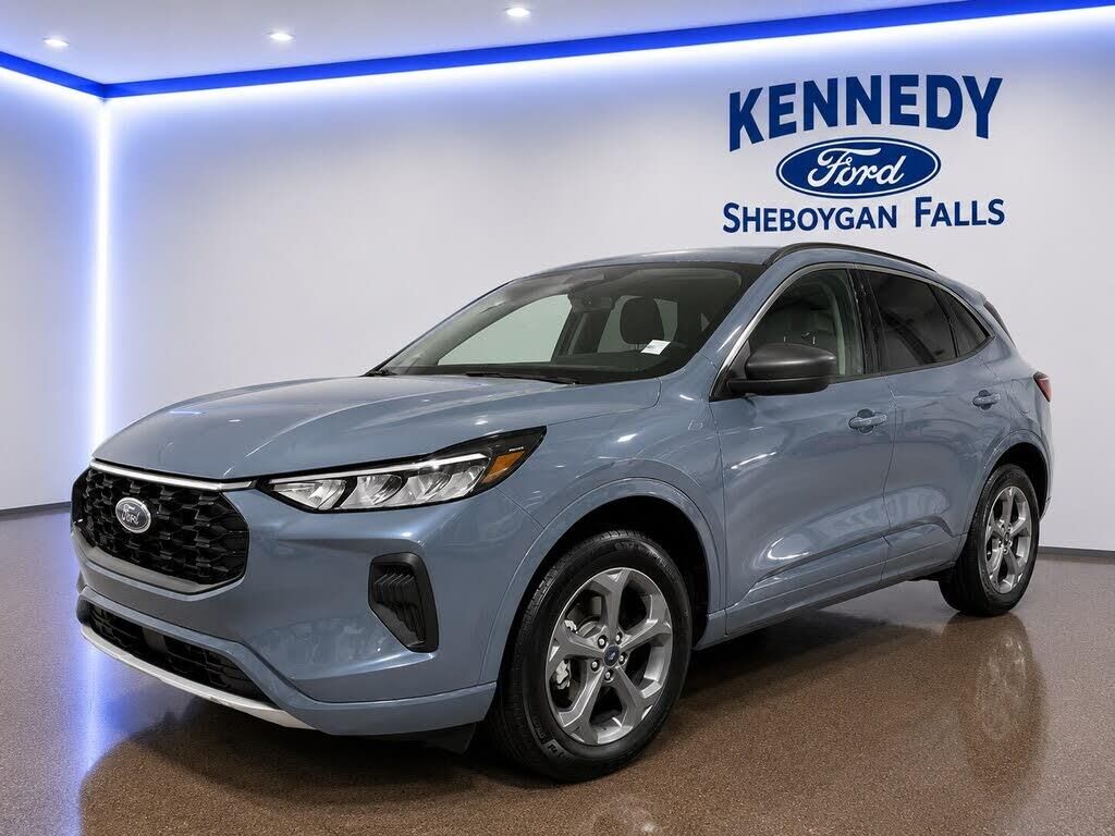 2024 Ford Escape ST-Line — photo 1 of 1