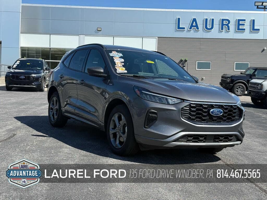2024 Ford Escape ST-Line — photo 1 of 1