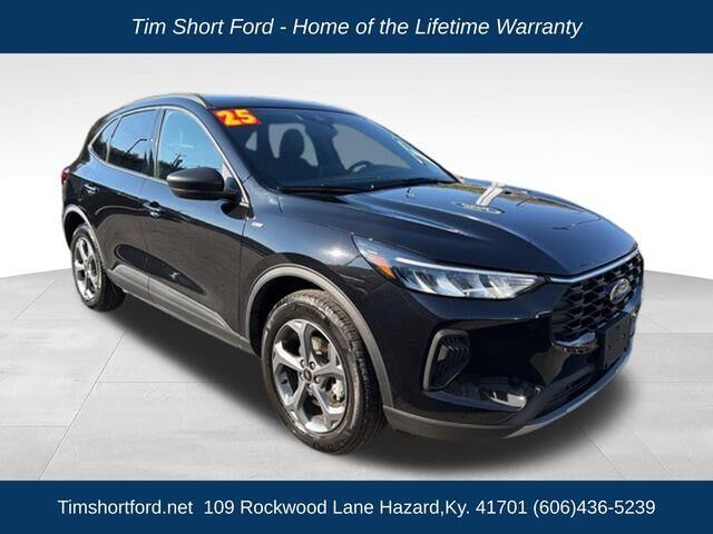 2025 Ford Escape ST-Line — photo 1 of 13