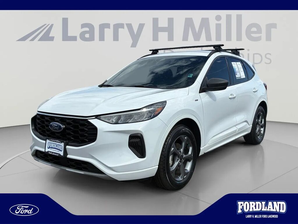 2023 Ford Escape ST-Line — photo 1 of 13