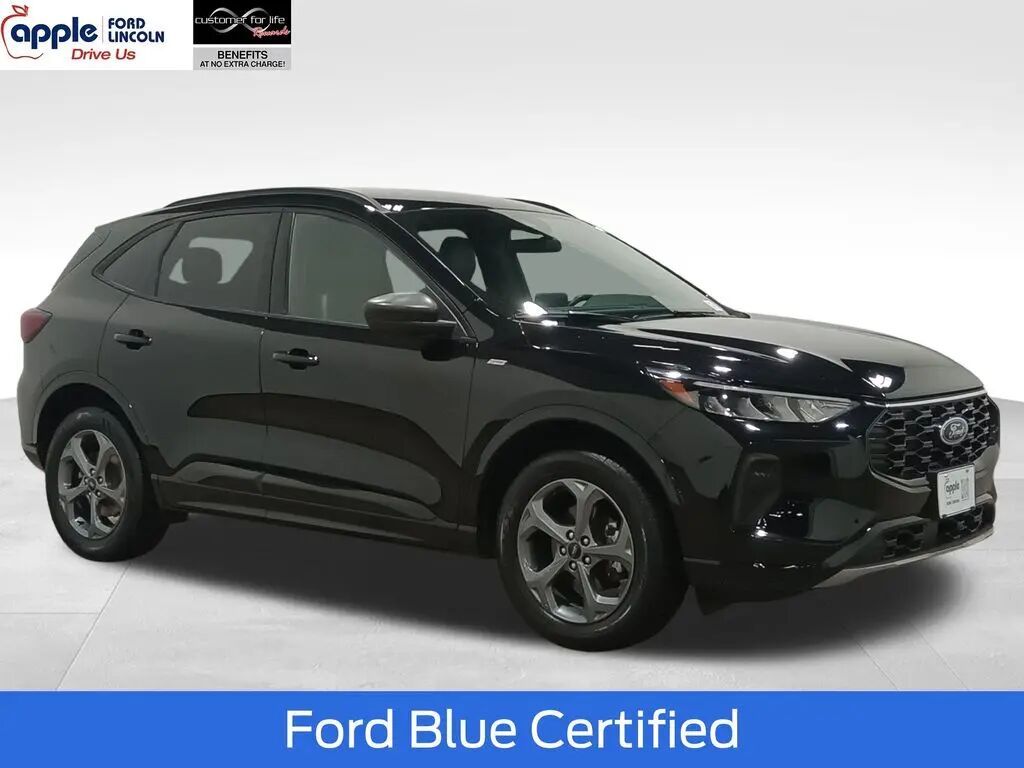 2024 Ford Escape ST-Line — photo 1 of 13