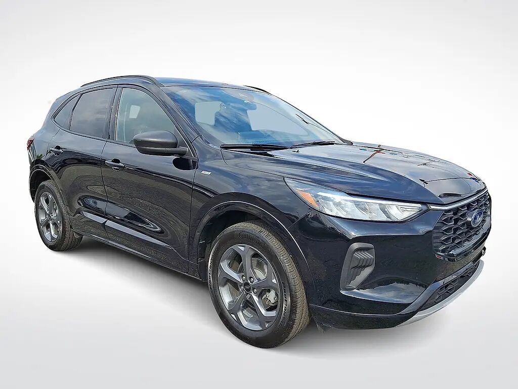 2024 Ford Escape ST-Line — photo 1 of 13