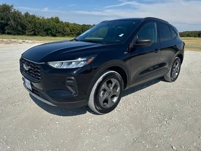 2025 Ford Escape ST-Line — photo 1 of 13