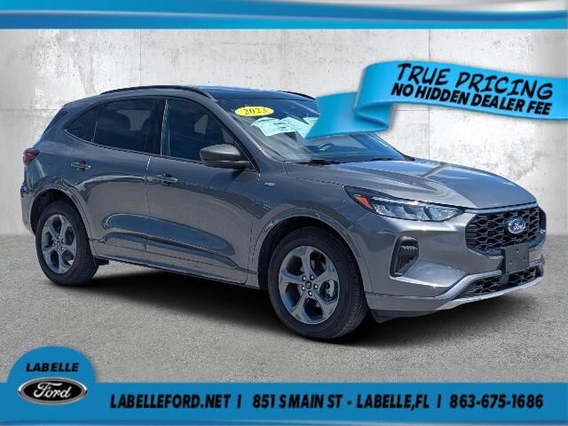 2023 Ford Escape ST-Line — photo 1 of 13