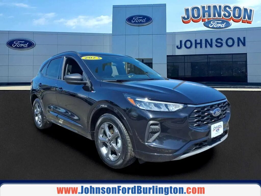 2023 Ford Escape ST-Line — photo 1 of 13