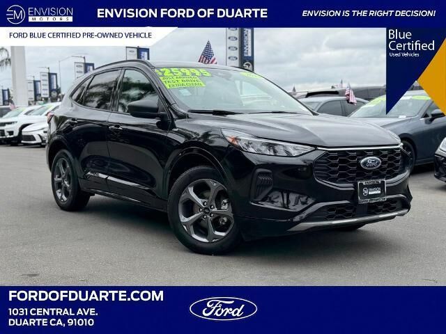 2023 Ford Escape ST-Line — photo 1 of 5