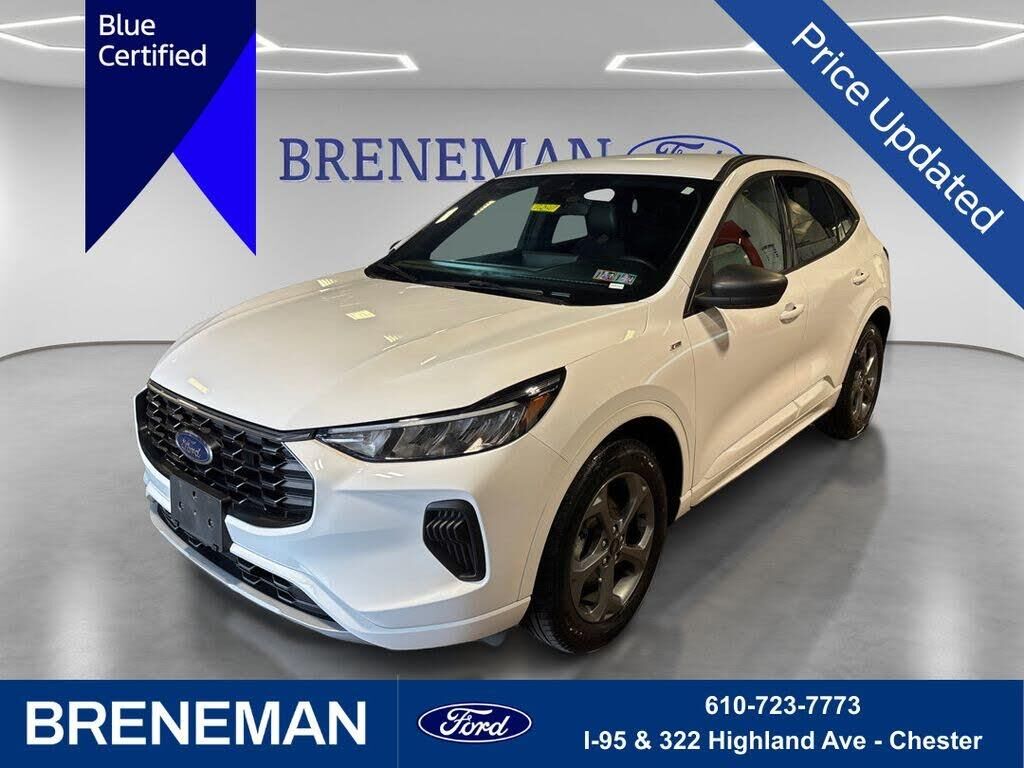 2023 Ford Escape ST-Line — photo 1 of 1