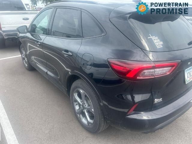 2024 Ford Escape ST-Line — photo 1 of 10