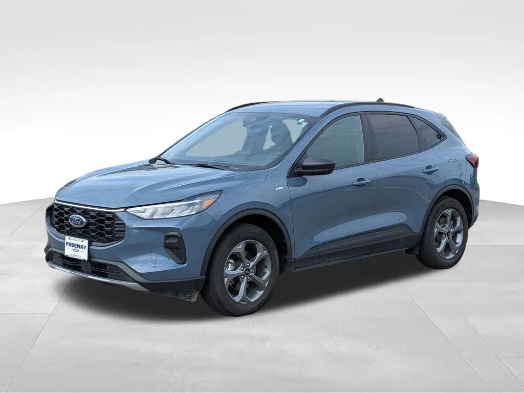 2026 Ford Escape ST-Line — photo 1 of 13