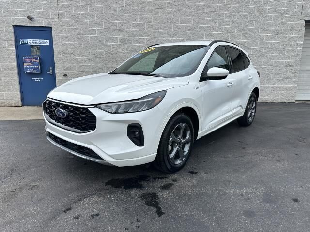 2024 Ford Escape ST-Line Select