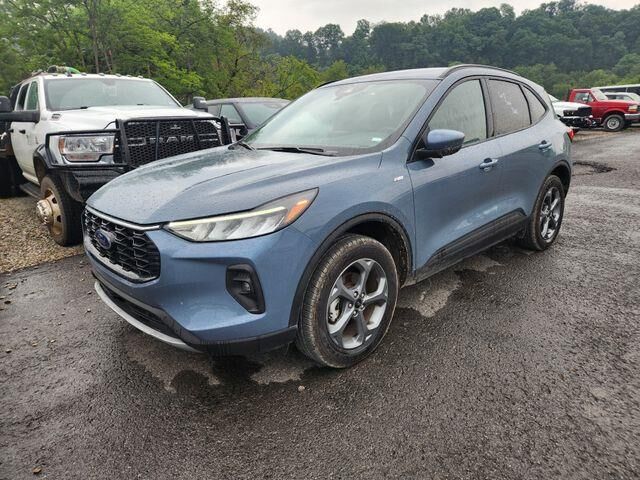 2025 Ford Escape ST-Line Select — photo 1 of 13