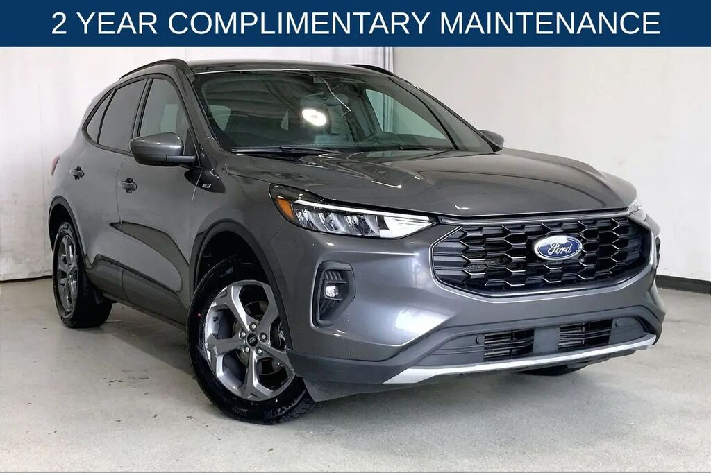 2025 Ford Escape ST-Line Select — photo 1 of 13
