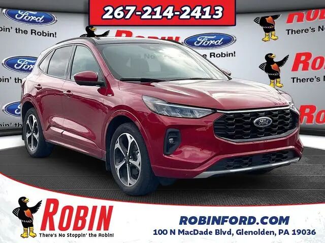 2023 Ford Escape ST-Line Select — photo 1 of 2