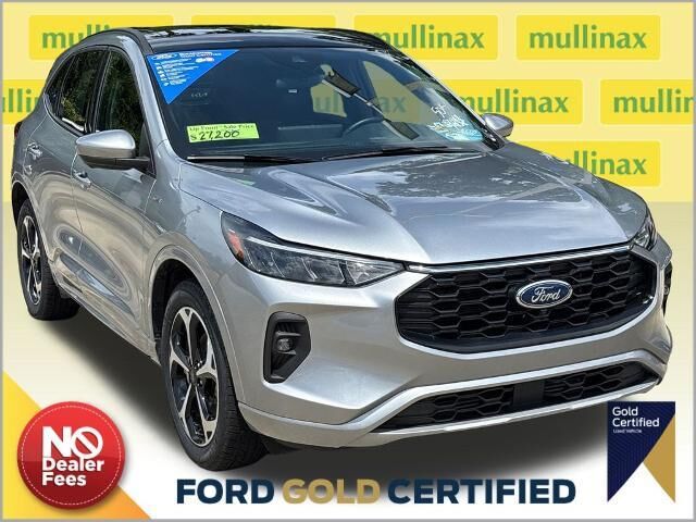 2023 Ford Escape ST-Line Select