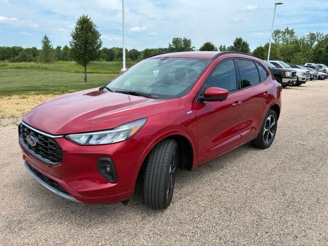 2023 Ford Escape ST-Line Select