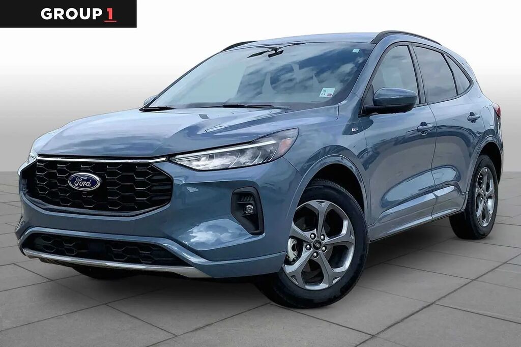 2024 Ford Escape ST-Line Select — photo 1 of 13