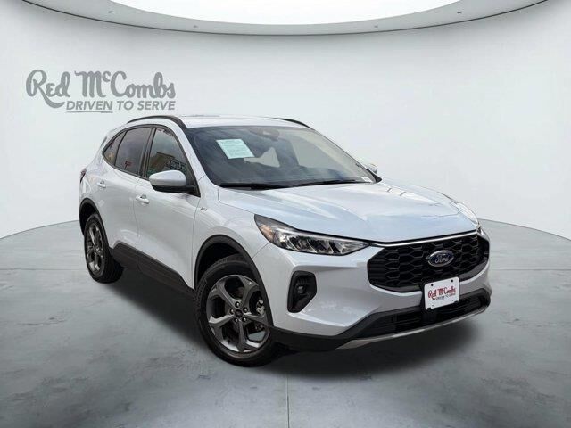2025 Ford Escape ST-Line Select — photo 1 of 2