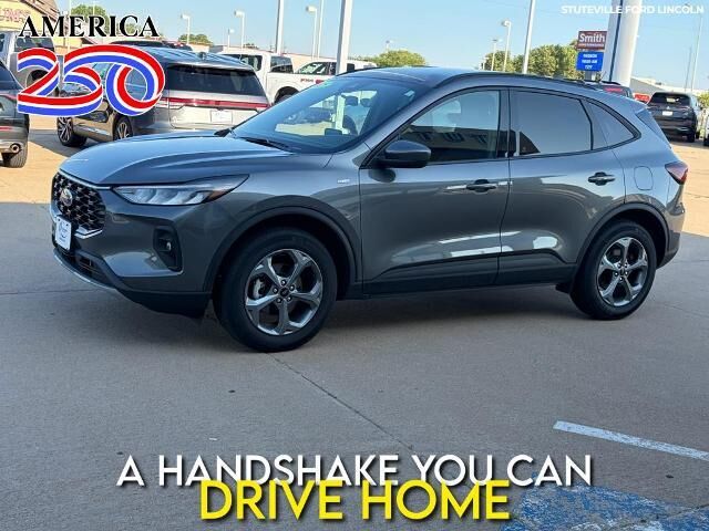 2025 Ford Escape ST-Line Select