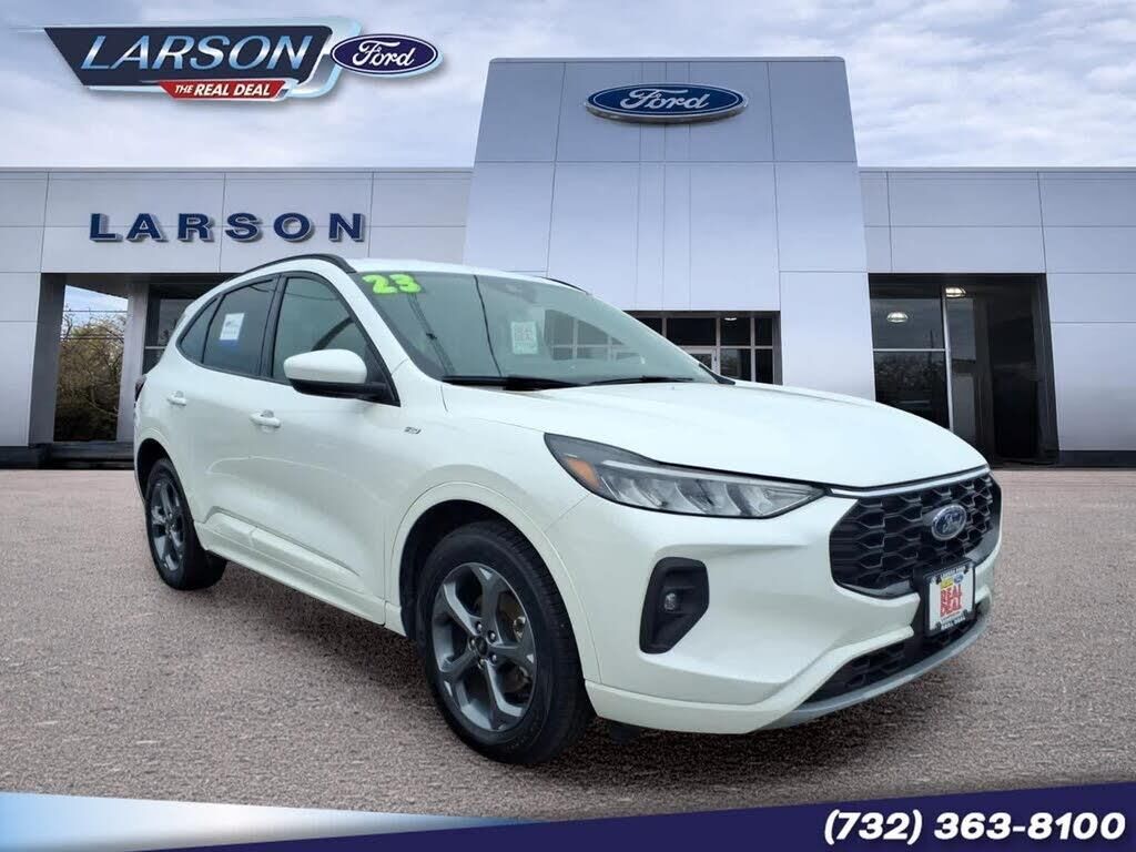 2023 Ford Escape ST-Line Select — photo 1 of 1