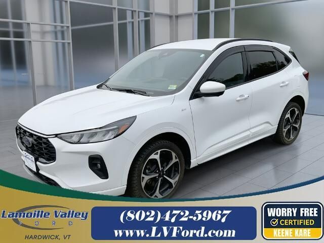 2023 Ford Escape ST-Line Select