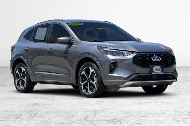 2023 Ford Escape ST-Line Select — photo 1 of 13