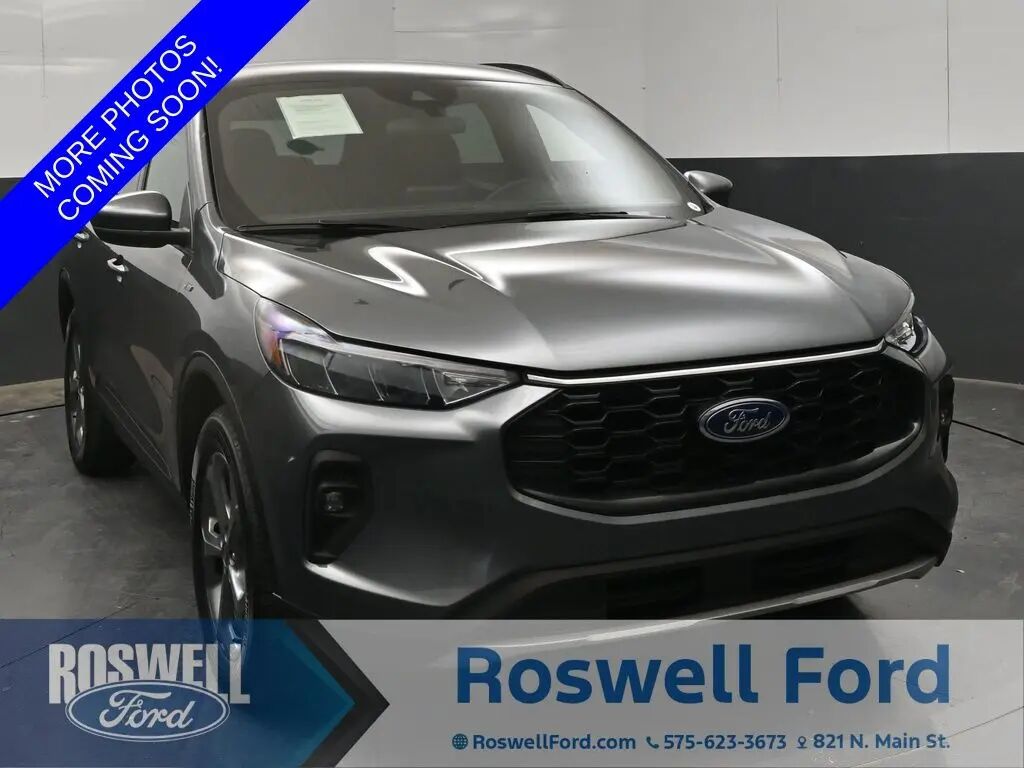 2025 Ford Escape ST-Line Select — photo 1 of 13