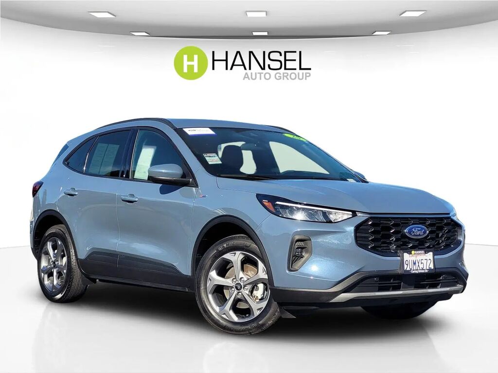 2025 Ford Escape ST-Line Select — photo 1 of 13
