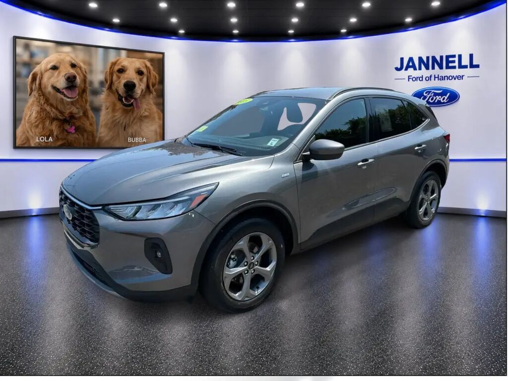 2025 Ford Escape ST-Line Select — photo 1 of 11