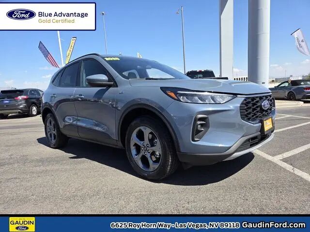 2025 Ford Escape ST-Line Select — photo 1 of 13