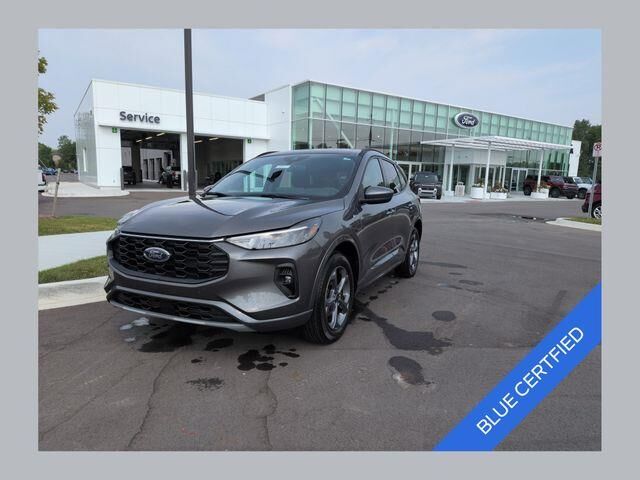 2023 Ford Escape ST-Line Select