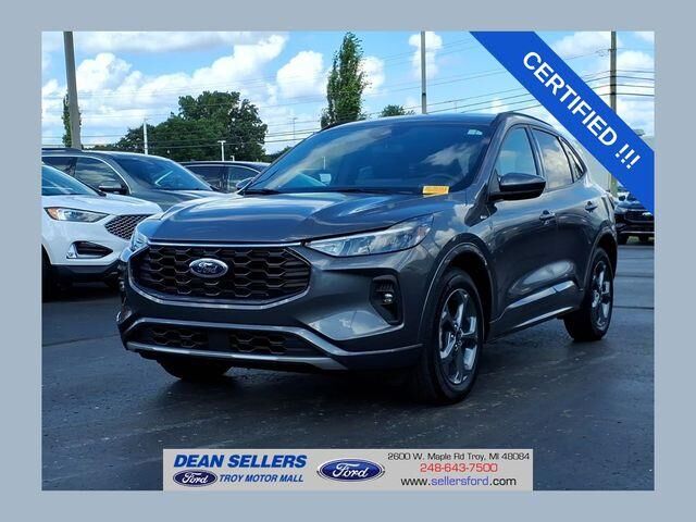 2023 Ford Escape Hybrid ST-Line Select