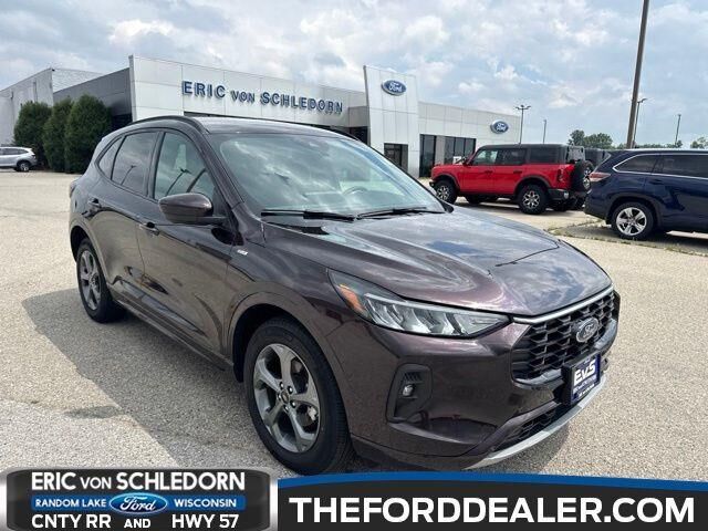 2023 Ford Escape Hybrid ST-Line Select
