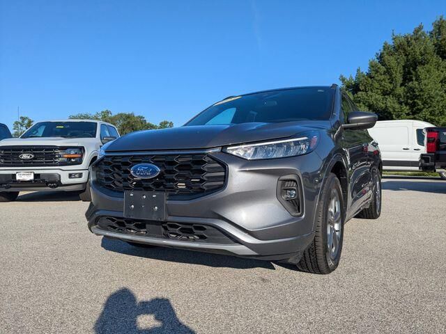 2023 Ford Escape Hybrid ST-Line Select
