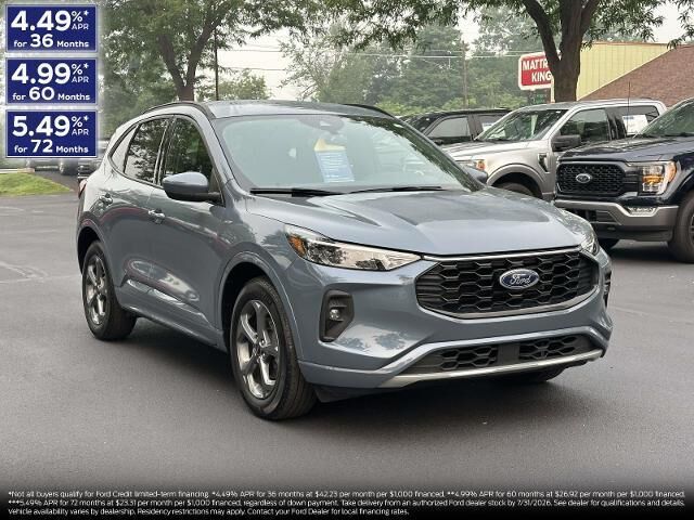 2023 Ford Escape Hybrid ST-Line Select